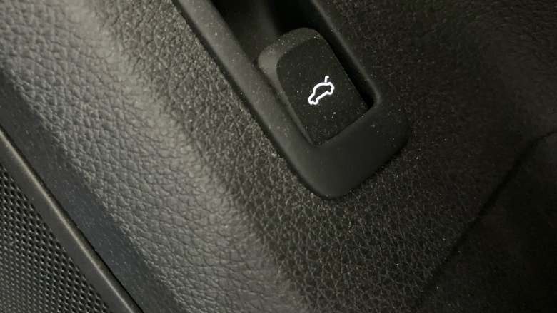 Audi Q2 35 TFSI S Line 5dr S Tronic Petrol Estate